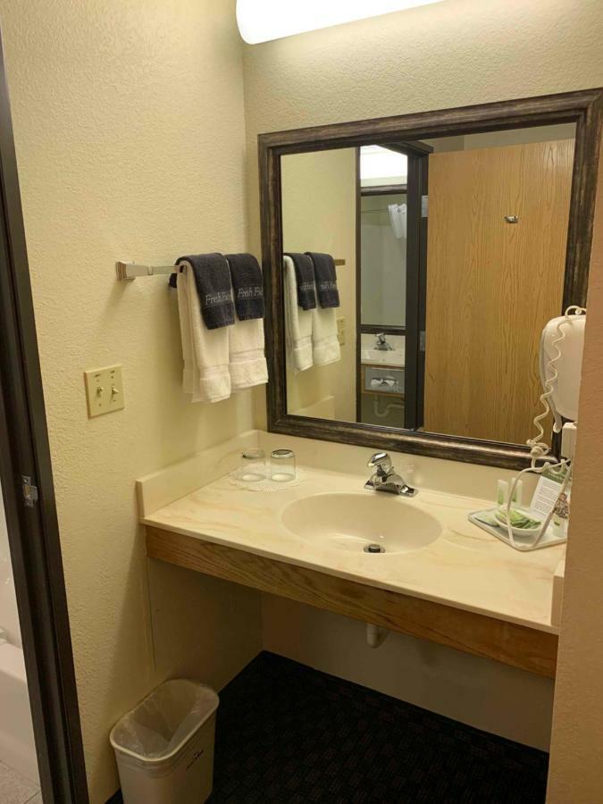 Americinn By Wyndham קודי מראה חיצוני תמונה